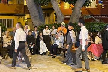 Romería-ofrenda en el Valle de los Nueve Alto/TA y TF.