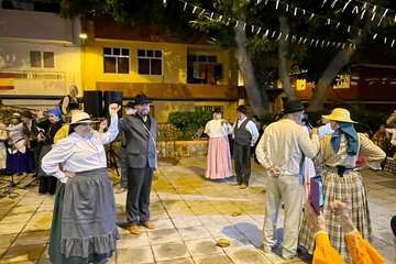 Romería-ofrenda en el Valle de los Nueve Alto/TA y TF.