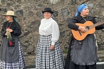 Romería-ofrenda en el Valle de los Nueve Alto/TA y TF.