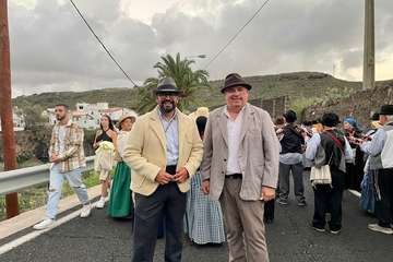 Romería-ofrenda en el Valle de los Nueve Alto/TA y TF.