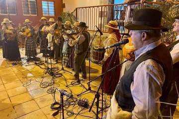 Romería-ofrenda en el Valle de los Nueve Alto/TA y TF.