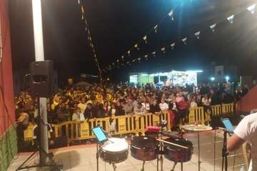 Verbena con Armonia Show en Caserones Altos/TA.