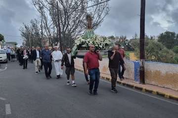 Concentración motera, paella, misa y procesión en Caserones Altos/TA.