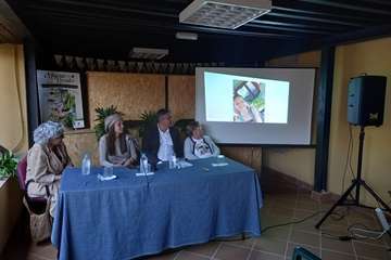 Telde homenajea a la quesera María Luisa Mayor en el Día de la Mujer Rural/TA y Antonio Alí.