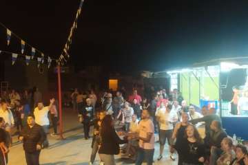 Actuación musical y verbena en Caserones Altos/TA.