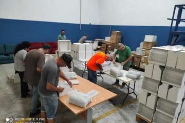 Telde acoge una exposición de 1.600 pájaros/TA.