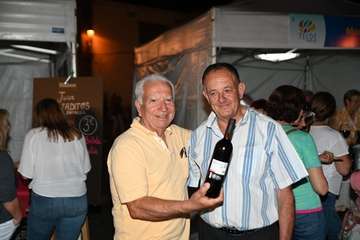 Ambientazo en San Juan con la Feria de Tapas y Vinos/Francisco Javier Santana y Antonio Alí.
