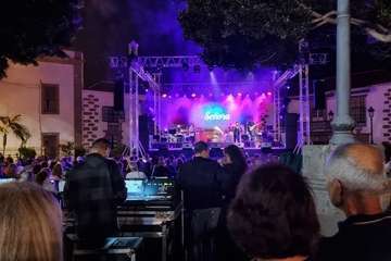 Cierre con éxito de Sunset Festival en la plaza de San Juan/Francisco Javier Santanay TA.