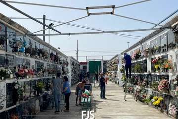 Gran afluencia a los cementerios de Telde en la festividad de Todos los Santos/TA.