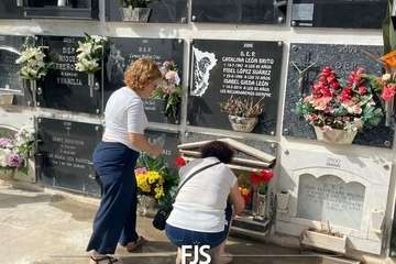 Gran afluencia a los cementerios de Telde en la festividad de Todos los Santos/TA.