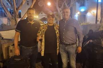 Telde disfruta de una divertida Noche de Vinos y conciertos en Los Llanos/TA e Ildefonso Rodríguez.