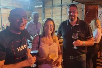 Telde disfruta de una divertida Noche de Vinos y conciertos en Los Llanos/TA e Ildefonso Rodríguez.