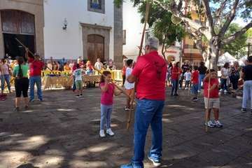 Buen ambiente en Los Llanos de Telde en el día grande del compatrono de la ciudad/TA.