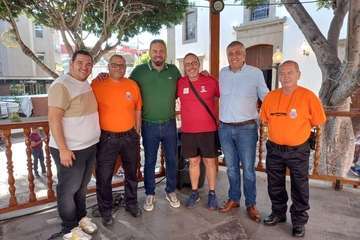 Buen ambiente en Los Llanos de Telde en el día grande del compatrono de la ciudad/TA.