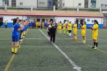Y Julia Martel volvió a coger el silbato/TA.