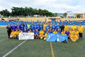 Y Julia Martel volvió a coger el silbato/TA.