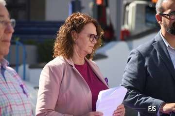 Acto central y lectura del manifiesto por el 25-N/FJS Fotografía y Antonio Alí.