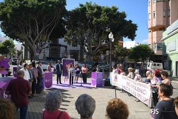 Acto central y lectura del manifiesto por el 25-N/FJS Fotografía y Antonio Alí.
