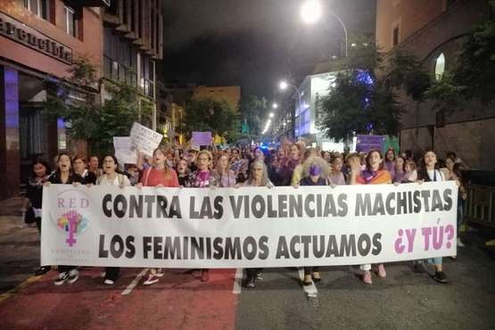 Telde, en la marea violeta que inunda las calles de la capital grancanaria/TA.