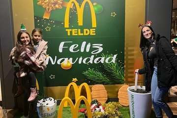 McDonaldâ€™s Telde saborea la Navidad con una brillante decoración/TA.