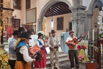 Peregrinación desde el casco de Telde a Jinámar y ofrenda a La Concepción/TA.