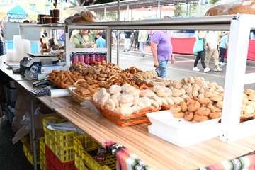 La feria de ganado y la venta de productos típicos animan el día principal de las fiestas de Jinámar/Antonio Alí.
