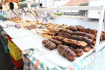 La feria de ganado y la venta de productos típicos animan el día principal de las fiestas de Jinámar/Antonio Alí.