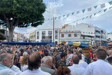 Jinámar se vuelca con su patrona/Antonio Alí y FJS Fotografía.