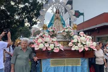 Jinámar se vuelca con su patrona/Antonio Alí y FJS Fotografía.