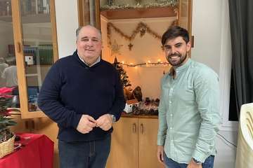 El pregón del actor Horacio Colomé pone en fiestas a Playa de Hombre/TA.