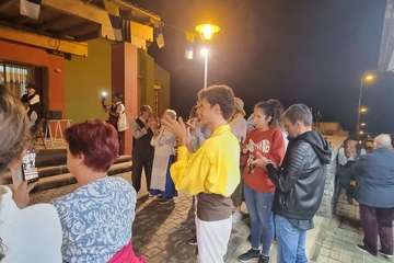 Pasacalles de gigantes y cabezudos y noche de parranda en Playa del Hombre/TA.