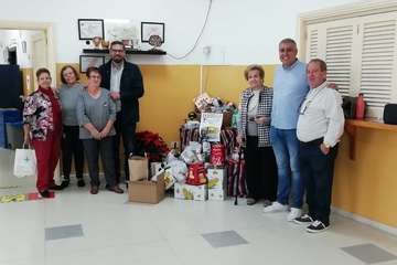 La Garita logra más de 1.000 kilos de productos navideños en la jornada 'Pedacitos de ti'/TA.