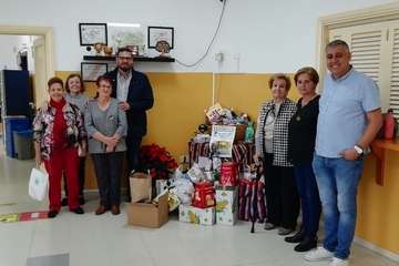 La Garita logra más de 1.000 kilos de productos navideños en la jornada 'Pedacitos de ti'/TA.