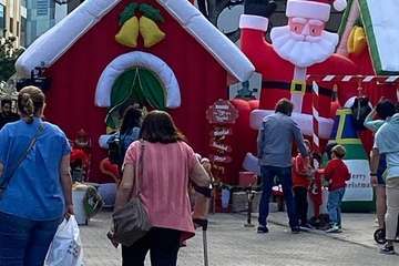 Los elfos abren su casa a los niños de Telde/TA.