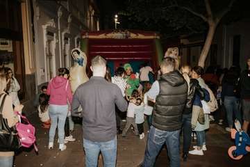 Los elfos abren su casa a los niños de Telde/TA.