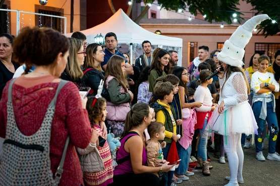  Miles de familias pasan por la Casa de la Navidad de Telde/TA.