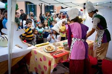  Miles de familias pasan por la Casa de la Navidad de Telde/TA.