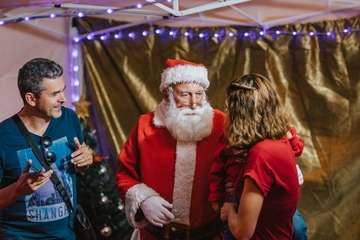 La Casa de la Navidad dinamiza la ciudad y reactiva el comercio de Los Llanos/TA.