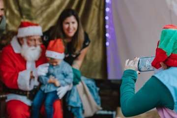 La Casa de la Navidad dinamiza la ciudad y reactiva el comercio de Los Llanos/TA.