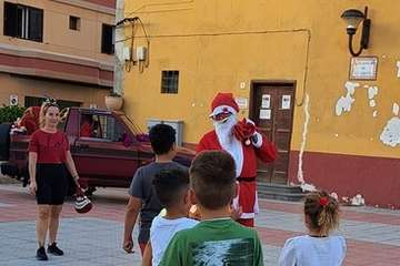  Papá Noel se hace gariteño/TA.