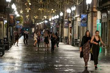 Los más jóvenes alargaron la fiesta hasta la mañana, con el tradicional desayuno de churros y chocolate/Acfi Press.