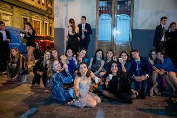 Los más jóvenes alargaron la fiesta hasta la mañana, con el tradicional desayuno de churros y chocolate/Acfi Press.