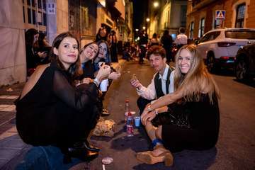 Los más jóvenes alargaron la fiesta hasta la mañana, con el tradicional desayuno de churros y chocolate/Acfi Press.