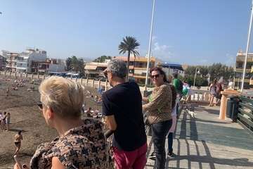 Salinetas se moja con la tradición en el primer día del año/TA.