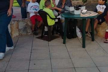 El paje real hace escala en La Majadilla (Telde) en una jornada solidaria con los más vulnerables/TA.