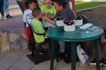 El paje real hace escala en La Majadilla (Telde) en una jornada solidaria con los más vulnerables/TA.