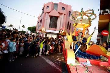 Cabalgata de Reyes de Telde/Antonio Alí y TA.