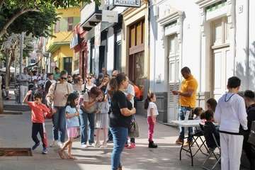 La campaña 'Telde en Navidad' cumple con el objetivo de dinamizar la zona comercial e incentivar las compras/TA.