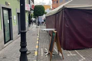 Qejas de comerciantes de Los Llanos por la colocación de casetas en el entorno de la plaza 