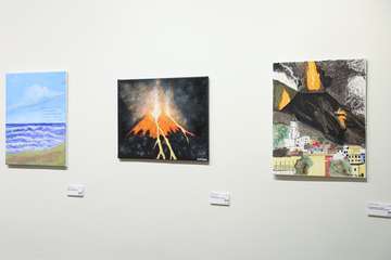 Más de 40 personalidades de la política se juntan para la exposición â€˜Todas pintan en Yrichenâ€™/Acfi Press.